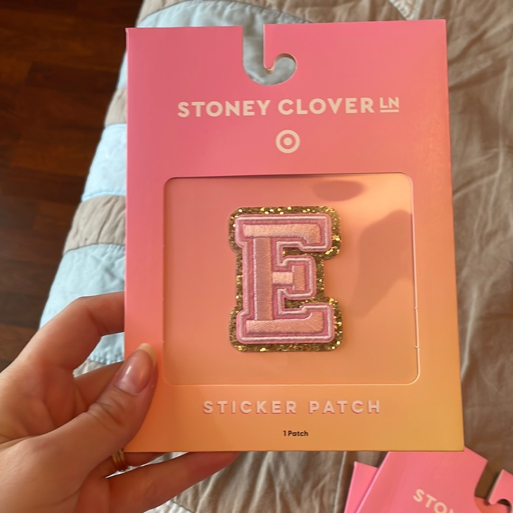 Stoney clover “E” patch